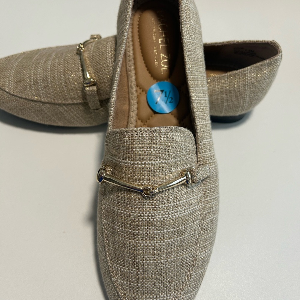 New Rachel Zoe size 7.5 light beige loafers